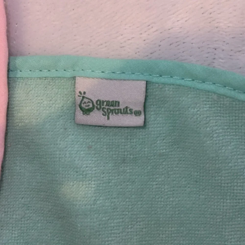 Green Sprouts 3 pack Baby Bibs 3-12M NWOT